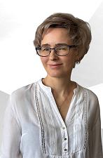 Арина, аналитик 1С